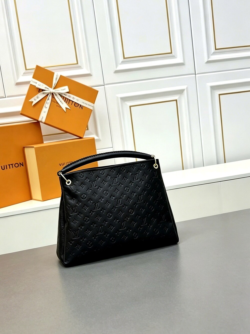 Louis Vuitton Black Monogram Empreinte Artsy MM Shoulder Bag - Picture 3 of 6